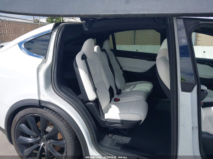 2020 Tesla Model X Long Range Dual Motor All-Wheel Drive/Long Range Plus Dual Motor All-Wheel Drive VIN: 5YJXCDE21LF303155 Lot: 45679066