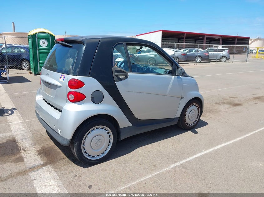 2010 Smart Fortwo Passion/Pure VIN: WMEEJ3BA0AK378014 Lot: 45679088