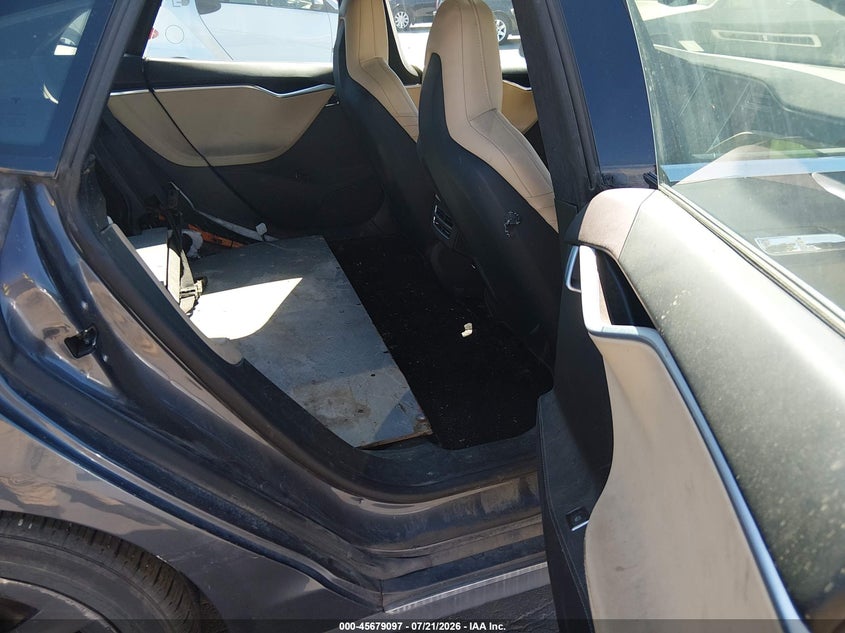 2015 Tesla Model S 85D/P85D VIN: 5YJSA1E44FF103892 Lot: 45679097