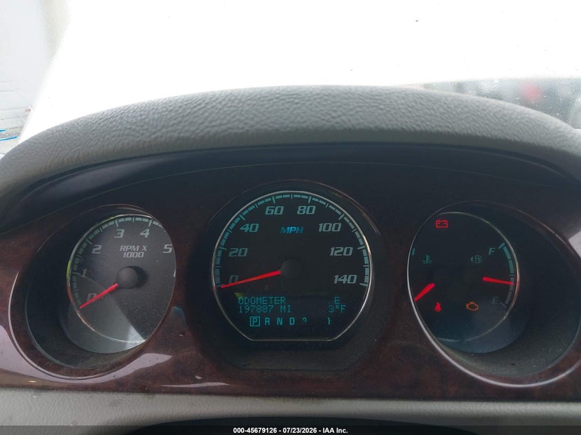 2011 BUICK LUCERNE auction photo 7