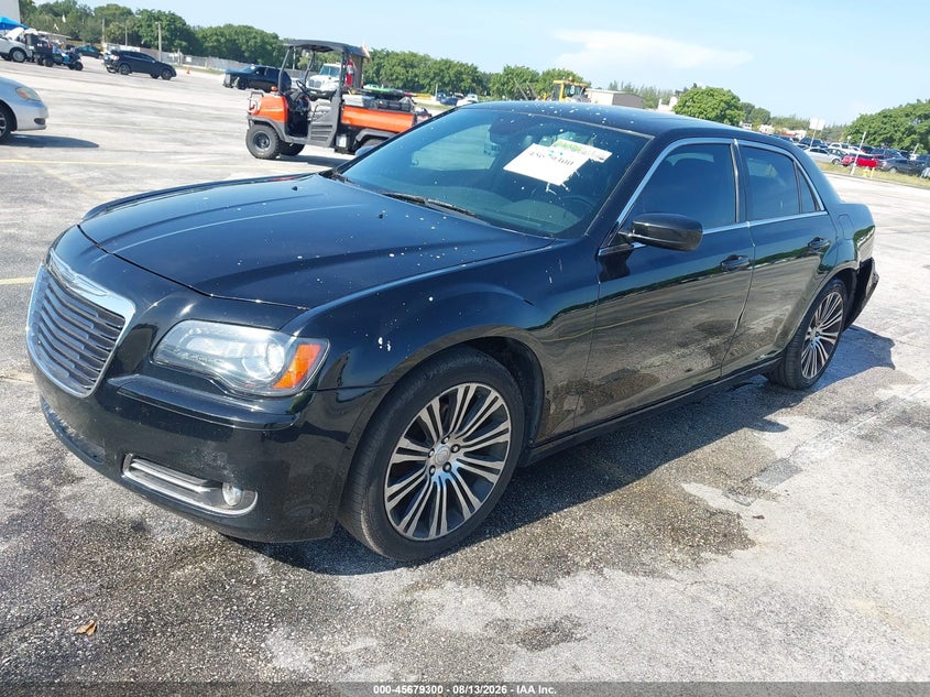 2013 Chrysler 300, Normal Wear & Tear, IAAI, VIN 2C3CCABGXDH707987 — photo 2