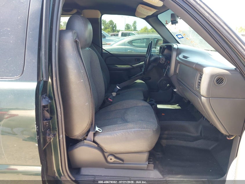 2004 CHEVROLET SILVERADO PICKUP 4.3L V-6 195HP