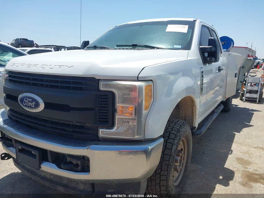2017 FORD F-250 auction photo 2
