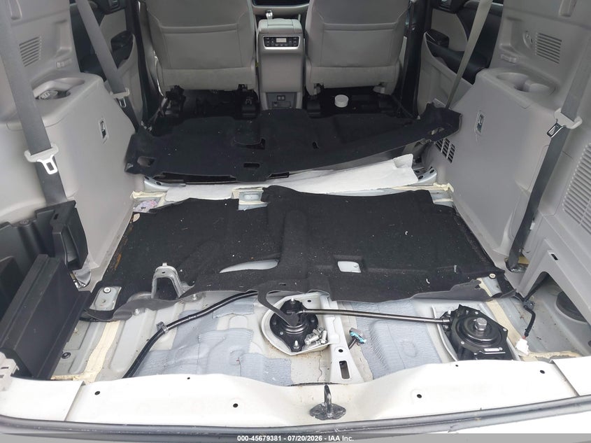2018 Toyota Highlander Limited Platinum VIN: 5TDYZRFHXJS265923 Lot: 45679381