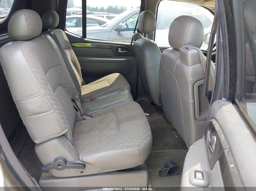 2004 GMC ENVOY XUV auction photo 8
