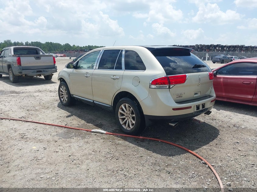 2011 LINCOLN MKX auction photo 3