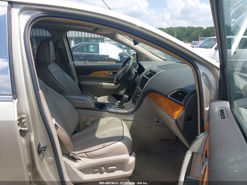 2011 LINCOLN MKX auction photo 5
