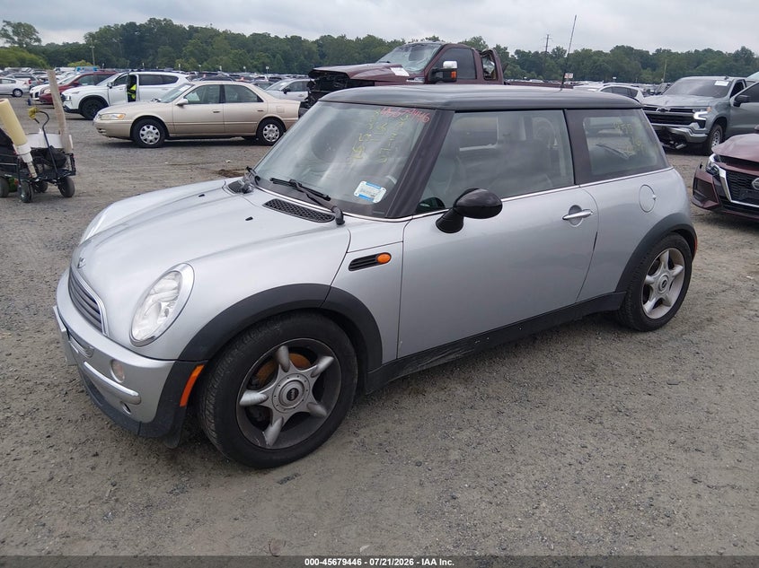 2003 Mini Cooper VIN: WMWRC33463TE17074 Lot: 45679446