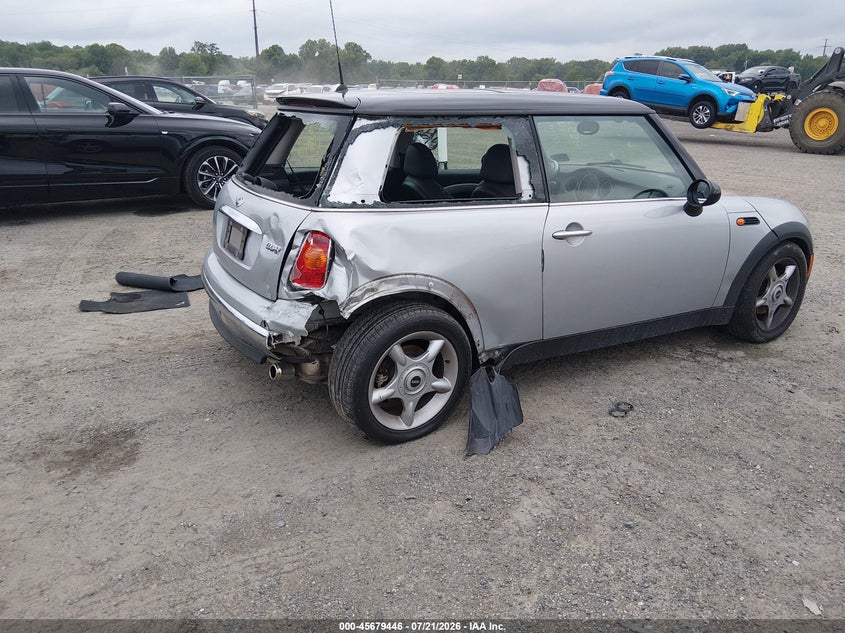 2003 Mini Cooper VIN: WMWRC33463TE17074 Lot: 45679446