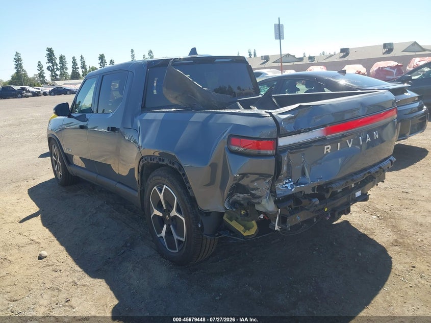 2023 RIVIAN R1T auction photo 3