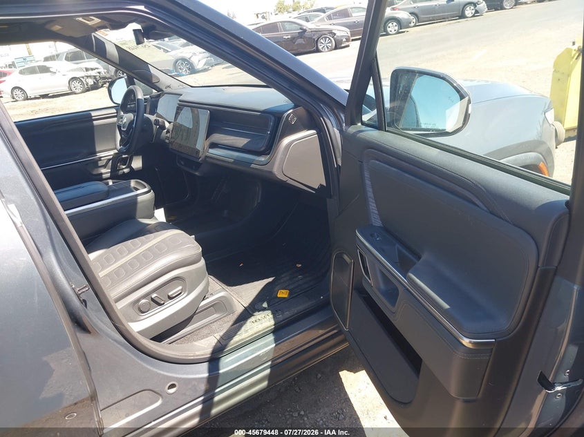 2023 RIVIAN R1T auction photo 5