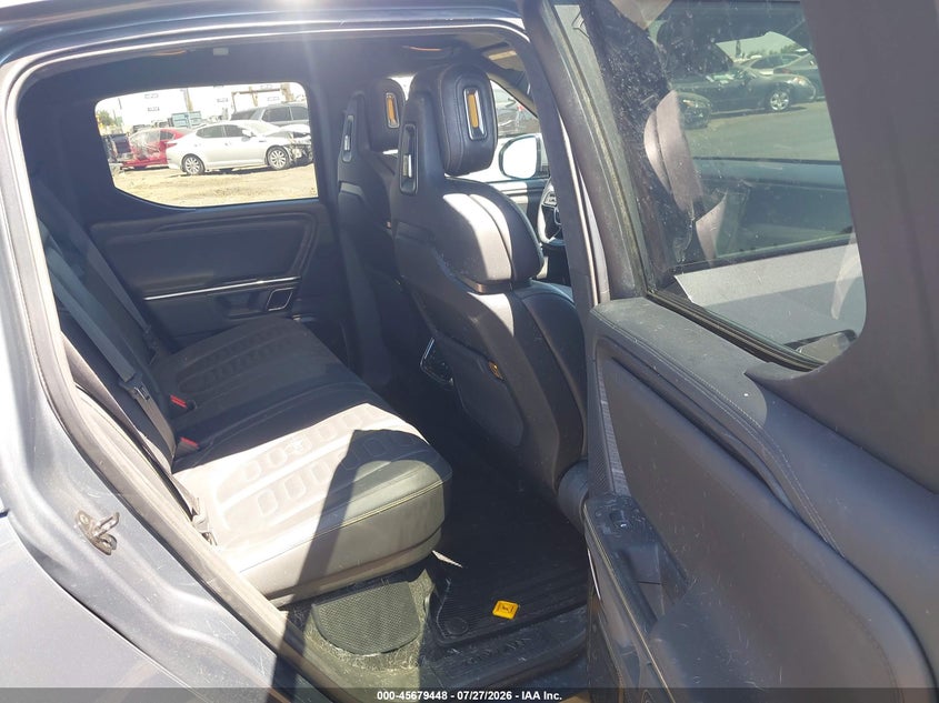 2023 RIVIAN R1T auction photo 8