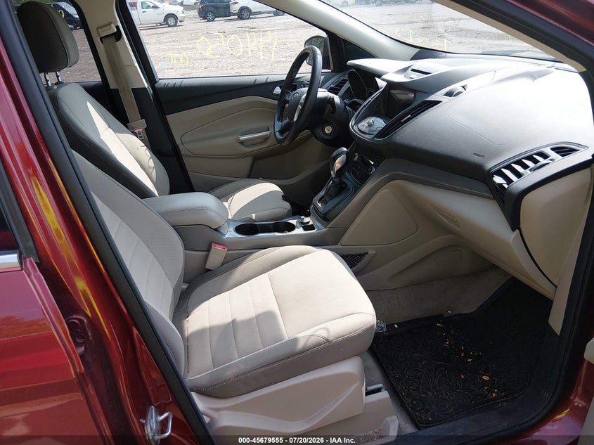 2016 FORD ESCAPE auction photo 5