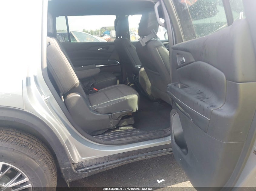 2025 CHEVROLET TRAVERSE auction photo 8