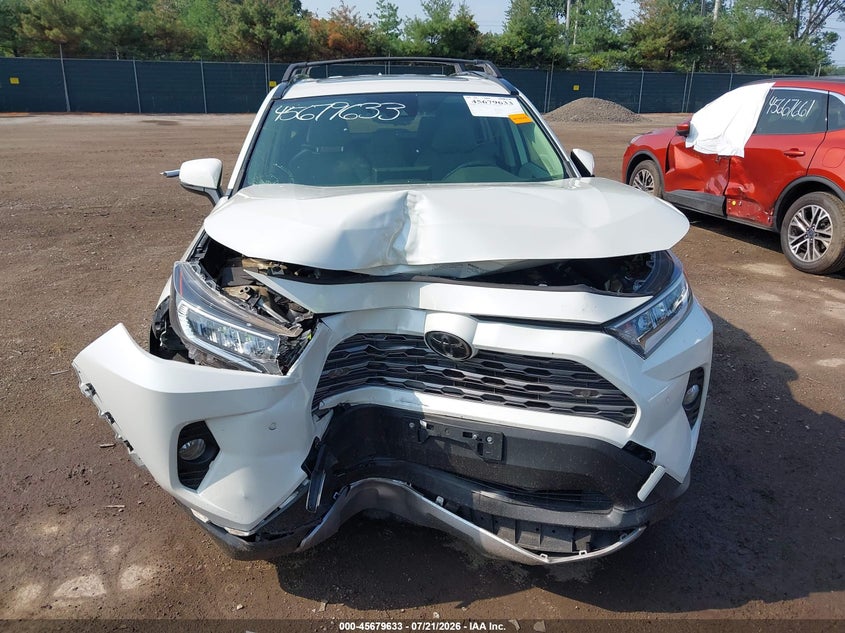TOYOTA RAV4 - zdjęcie 13