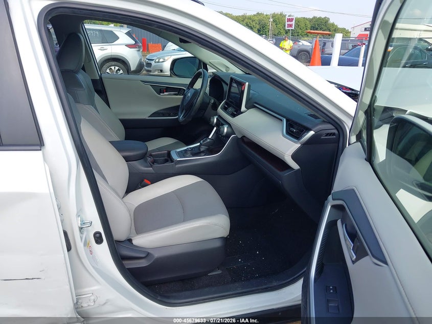 TOYOTA RAV4 - zdjęcie 5