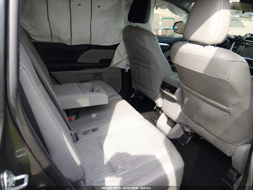 2018 Toyota Highlander Le Plus VIN: 5TDBZRFH0JS804796 Lot: 45679679