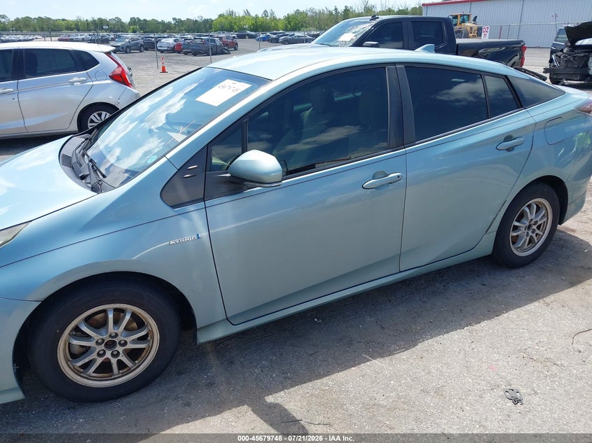 2017 Toyota Prius Two VIN: JTDKBRFUXH3025824 Lot: 45679748