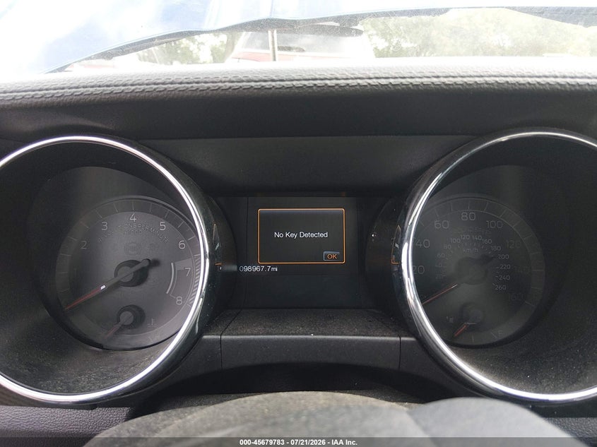2017 FORD MUSTANG auction photo 7