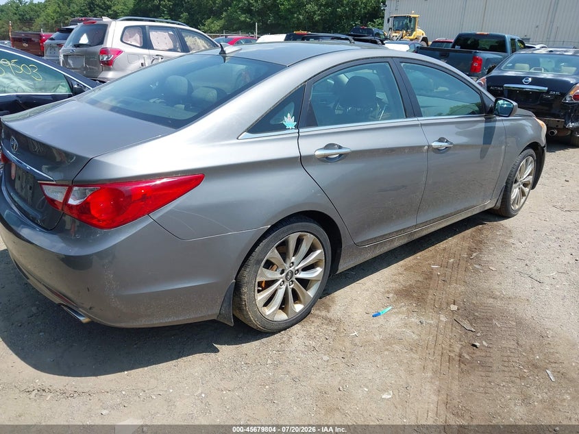 2013 HYUNDAI SONATA auction photo 4