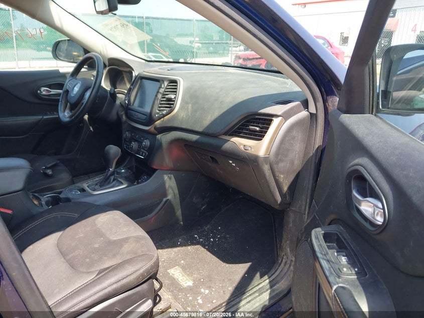 2016 JEEP CHEROKEE auction photo 5