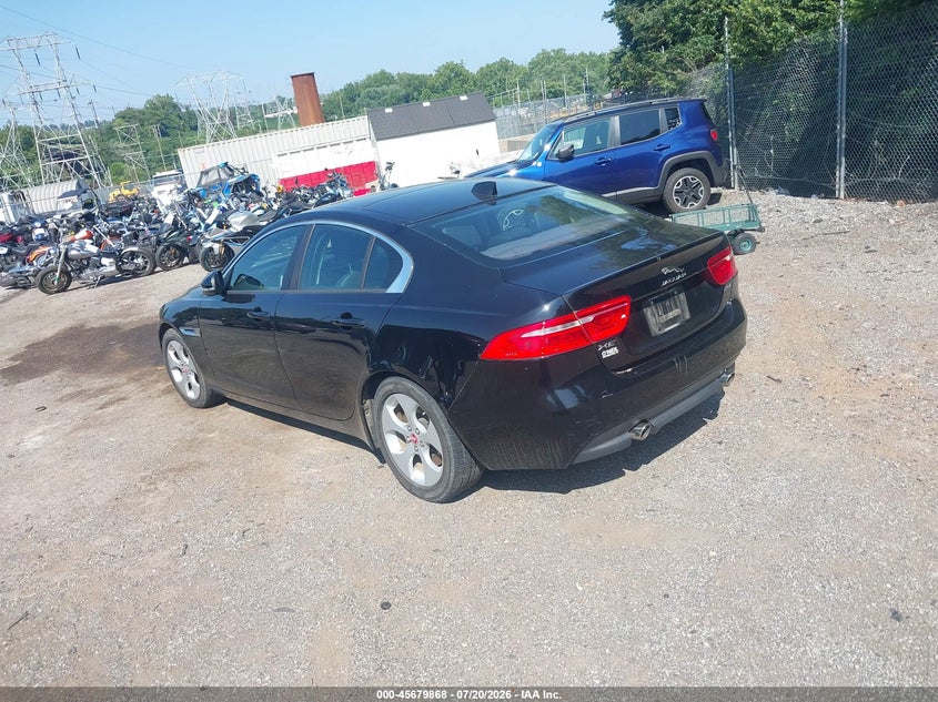 Vin: sajar4bg2ha965364, lot: 46178477, jaguar xe 25t 20173