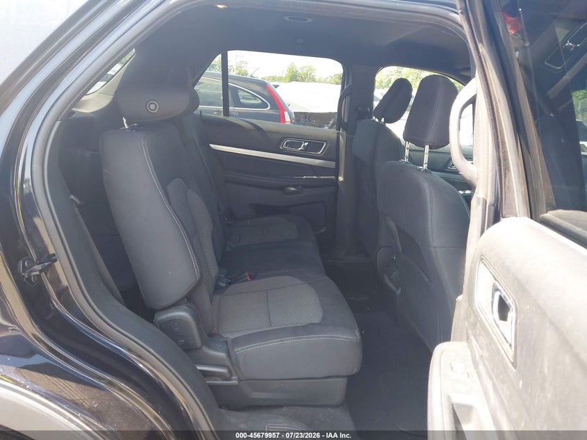 2019 FORD EXPLORER auction photo 8