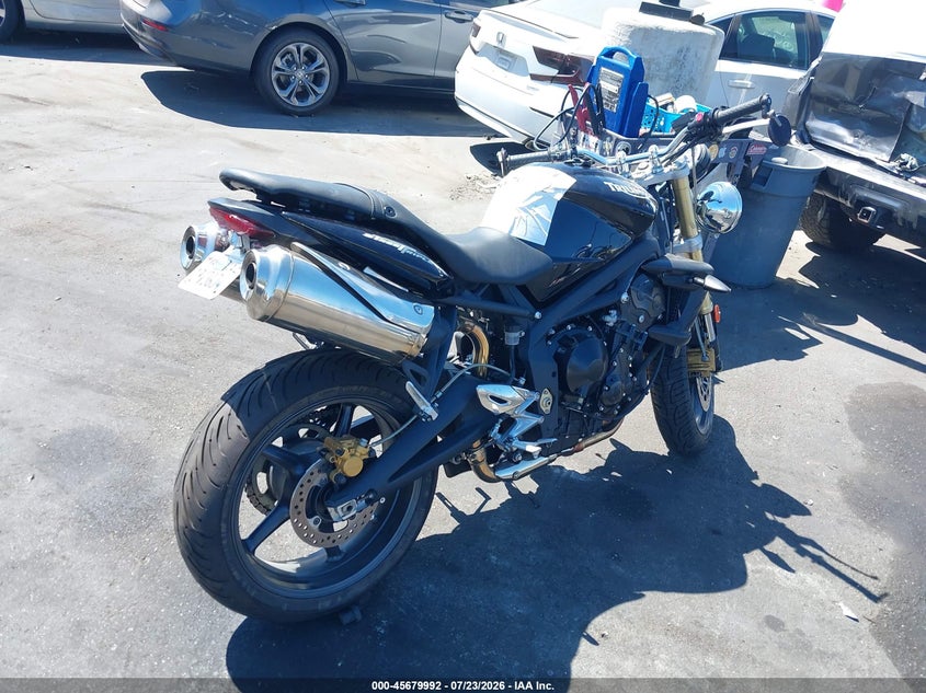 2009 TRIUMPH MOTORCYCLE STREET TRIPLE auction photo 4