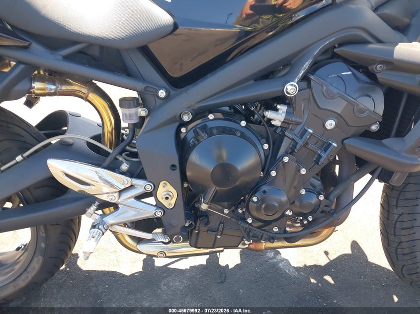 2009 TRIUMPH MOTORCYCLE STREET TRIPLE auction photo 8