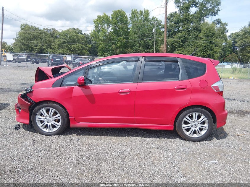 2011 Honda Fit Sport VIN: JHMGE8H53BC000038 Lot: 45679998
