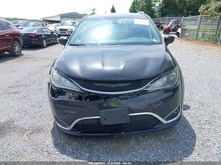 2019 Chrysler Pacifica Touring L VIN: 2C4RC1BG6KR685807 Lot: 45680047