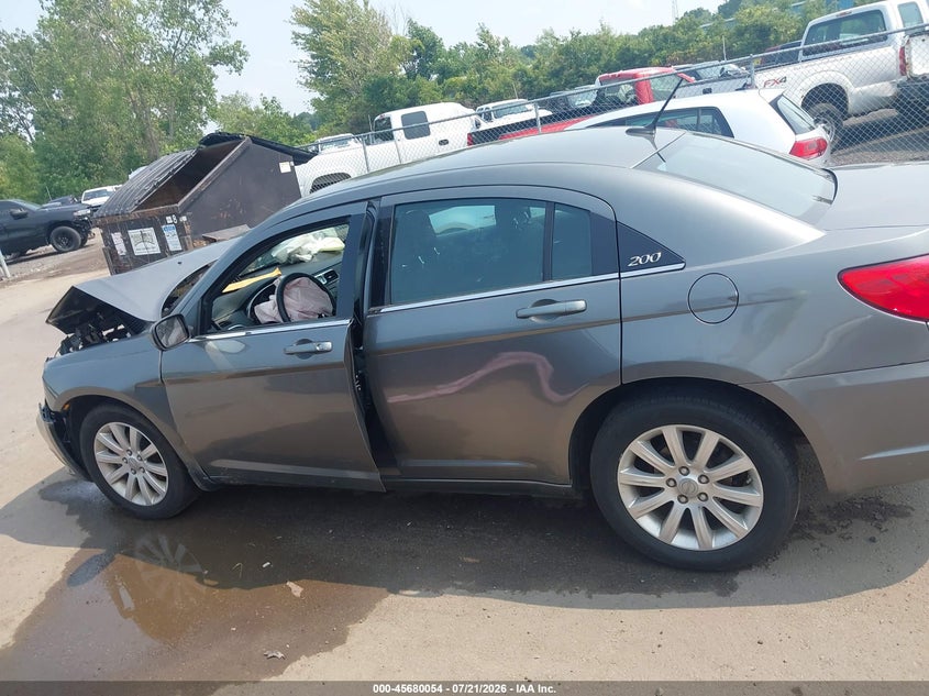 2013 Chrysler 200 Touring VIN: 1C3CCBBB6DN580396 Lot: 45680054