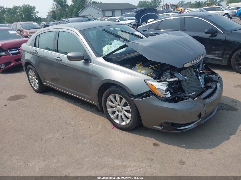 2013 Chrysler 200 Touring VIN: 1C3CCBBB6DN580396 Lot: 45680054