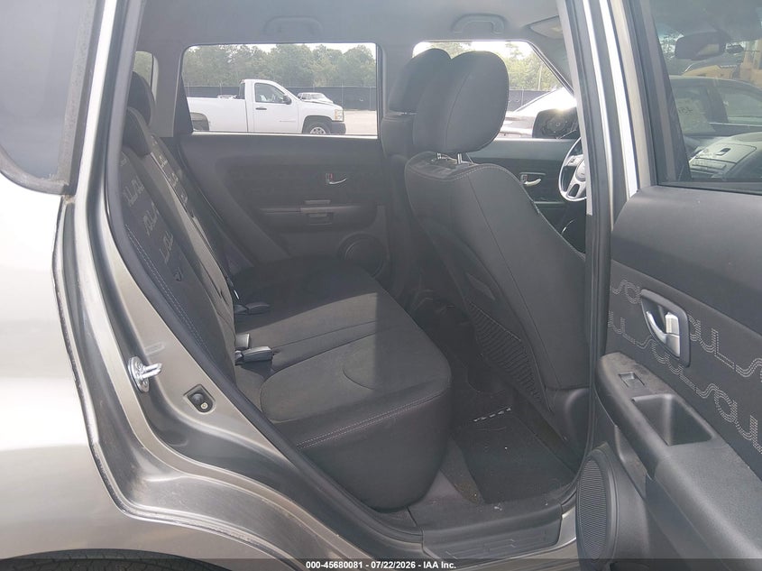 2013 KIA SOUL auction photo 8