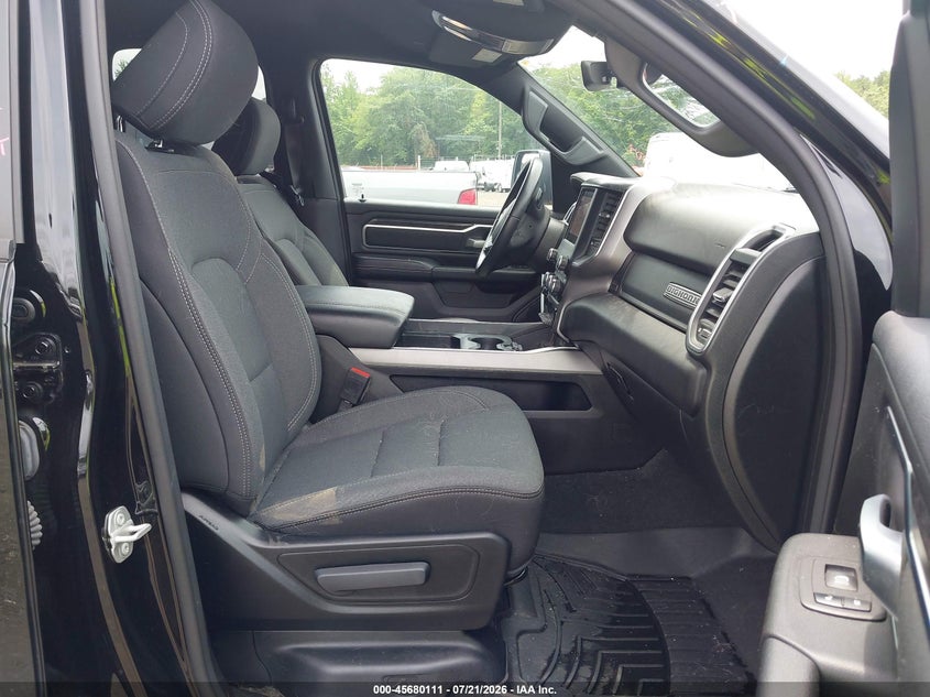 2024 RAM 1500 auction photo 5
