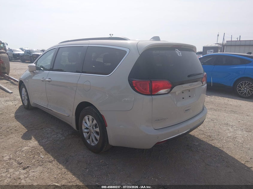 Vin: 2c4rc1bg0hr739479, lot: 46178846, chrysler pacifica touring-l 20173