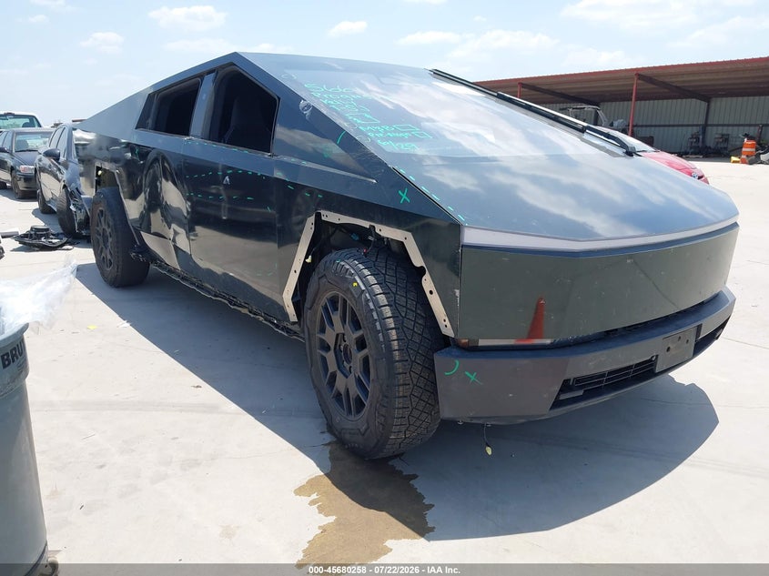 2024 TESLA CYBERTRUCK auction photo 1
