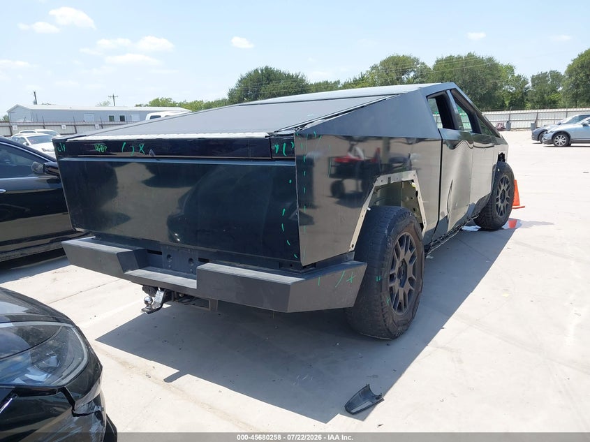 2024 TESLA CYBERTRUCK auction photo 4