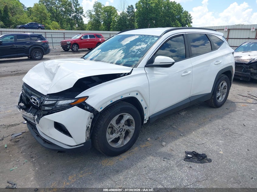 2023 HYUNDAI TUCSON auction photo 2