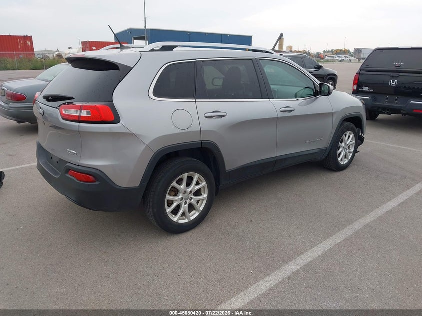 2017 JEEP CHEROKEE auction photo 4