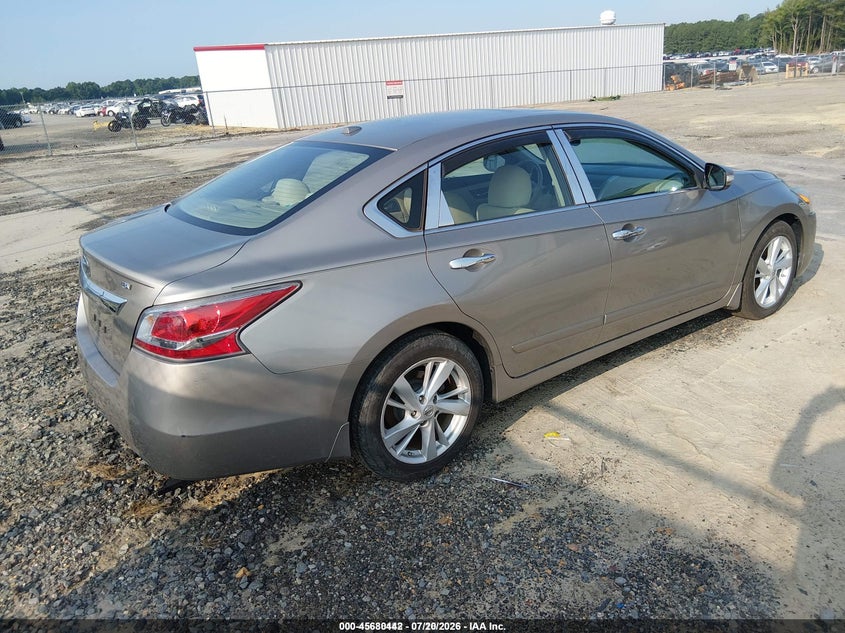 2015 NISSAN ALTIMA auction photo 4