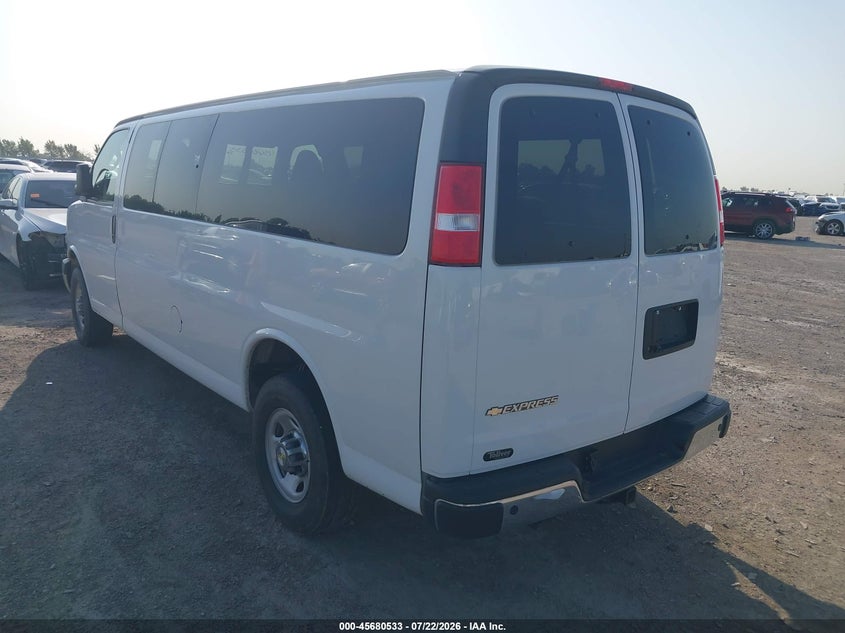 Vin: 1gazgpf75r1210335, lot: 46179142, chevrolet express passenger rwd 3500 extended wheelbase lt 20243