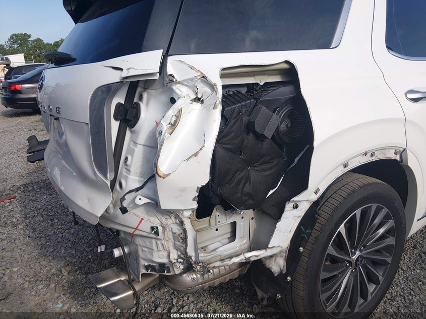 2024 HYUNDAI PALISADE auction photo 6
