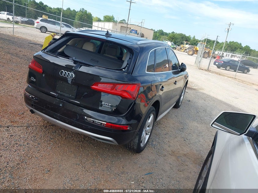 Vin: wa1bnafy8j2067071, lot: 46179164, audi q5 2.0t premium/2.0t tech premium 20184