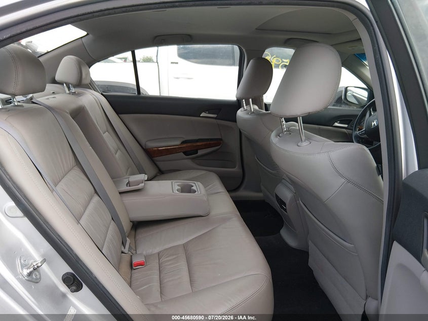 2011 Honda Accord 3.5 Ex-L VIN: 1HGCP3F82BA010633 Lot: 45680590