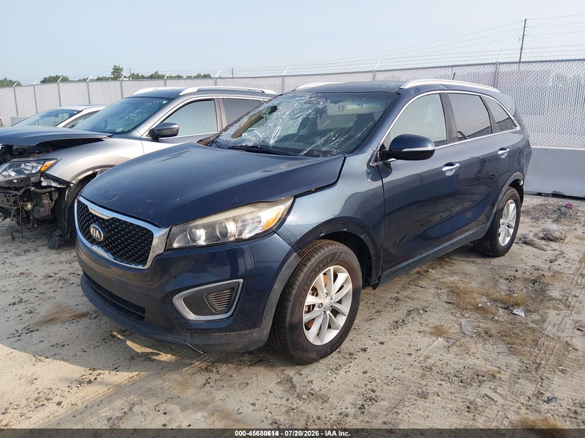 2017 KIA SORENTO auction photo 2