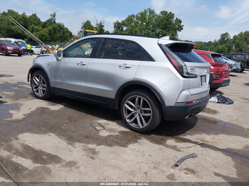 2019 CADILLAC XT4 auction photo 3