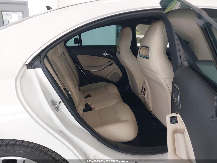 2017 MERCEDES-BENZ CLA 250 auction photo 8