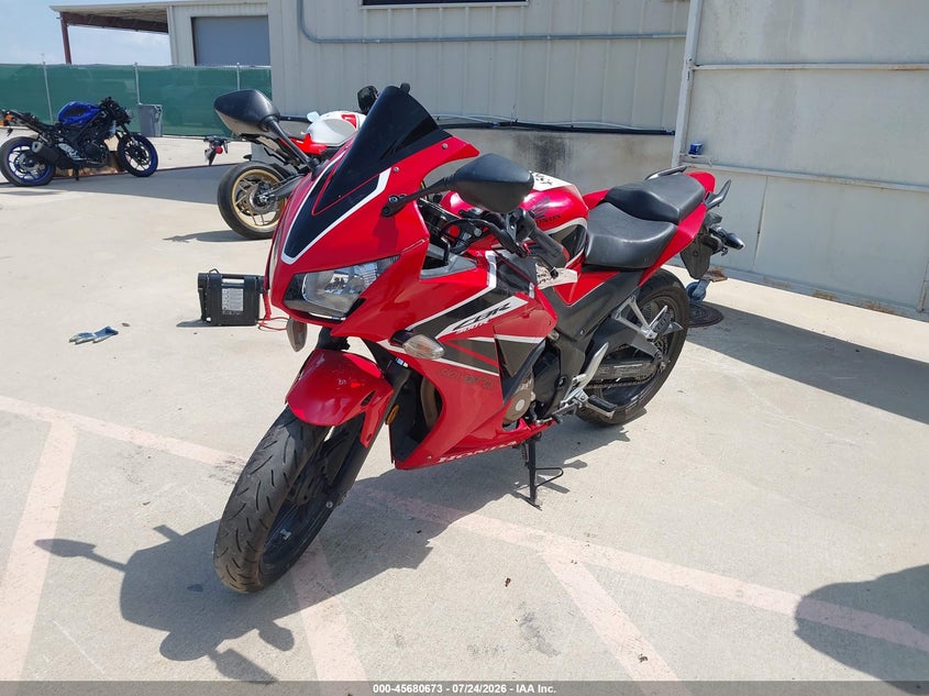 2017 HONDA CBR300 auction photo 2