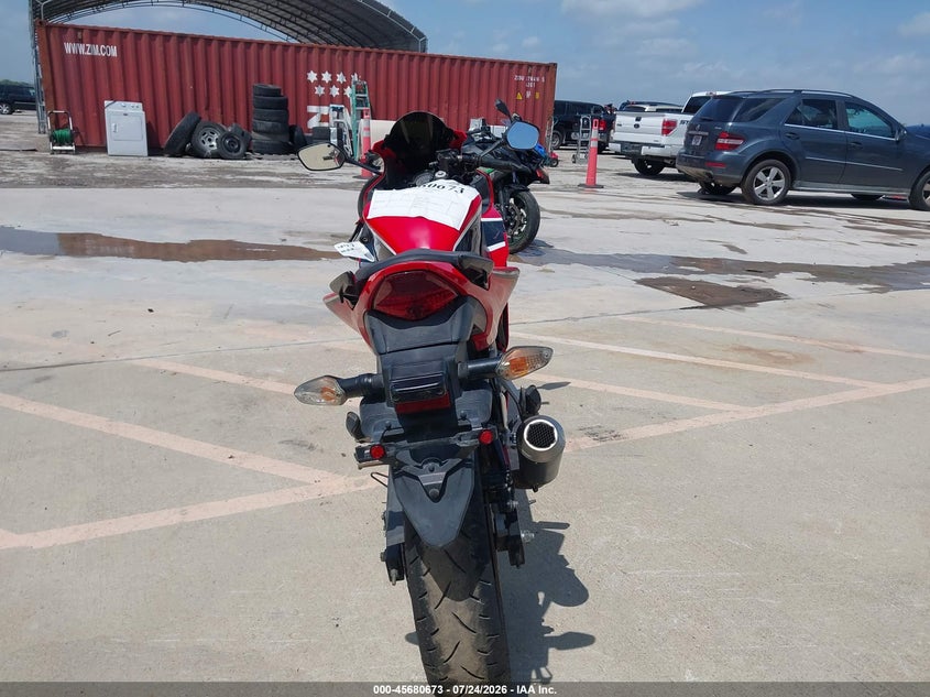 2017 HONDA CBR300 auction photo 6